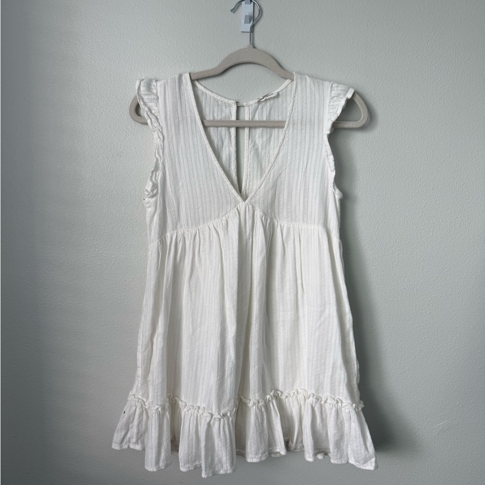White Sleeveless Ruffle Dress